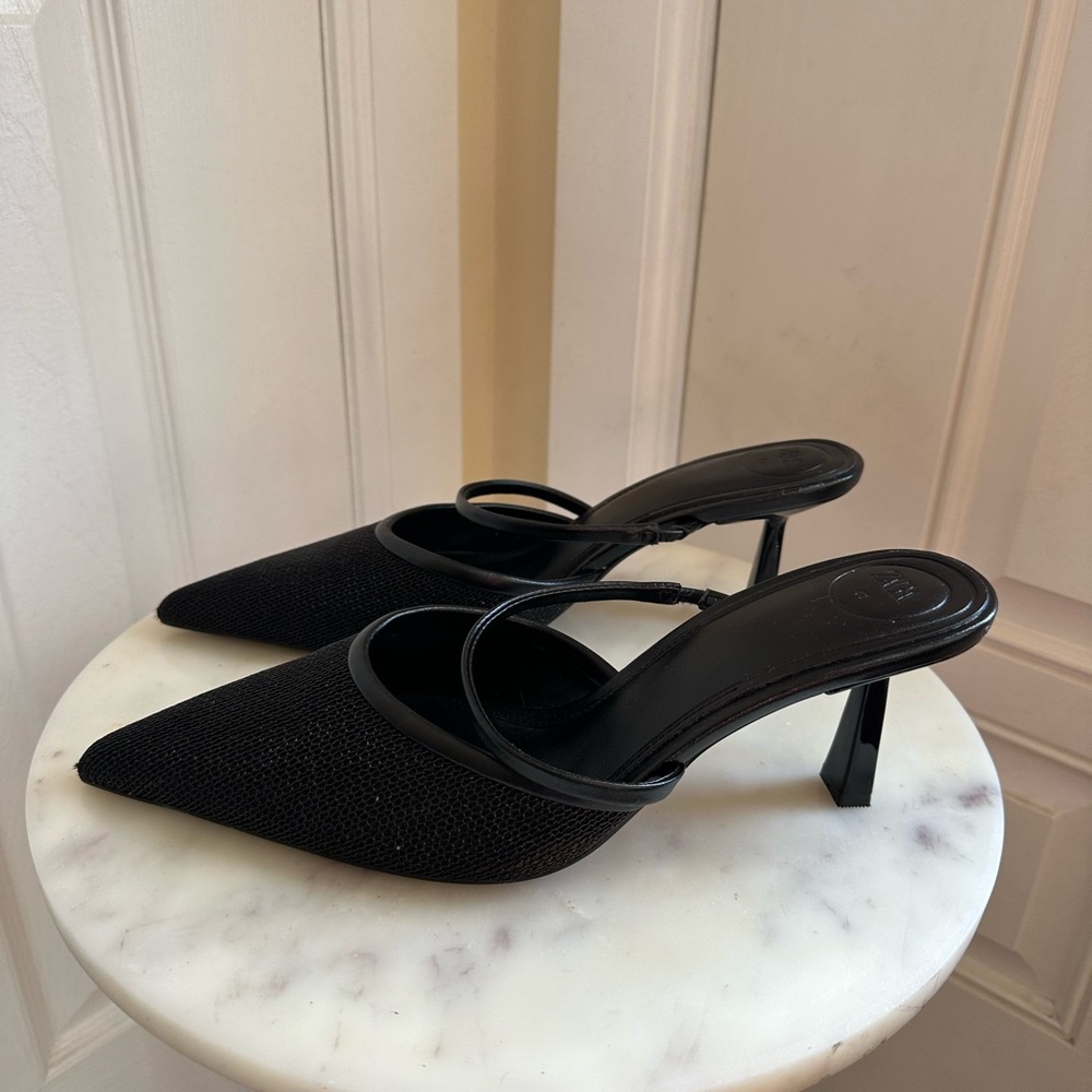 Zara Black Pointed Toe Heels - Picture 5 of 8